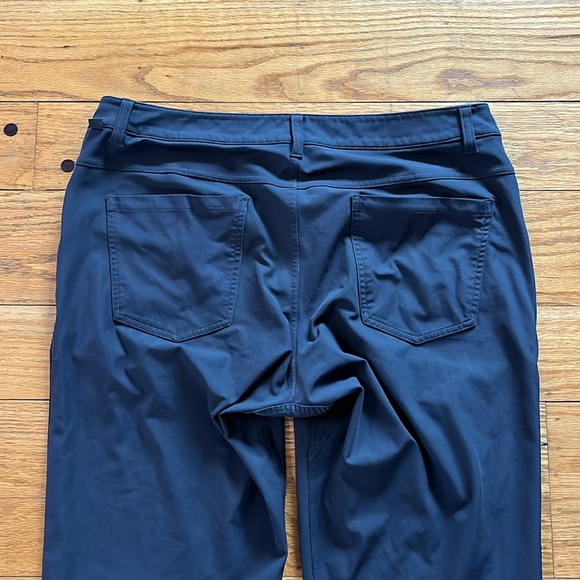 Lululemon ABC Pant Classic *34" - Black - Picture 9 of 12